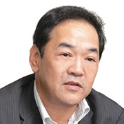 山梨大学　名誉教授　西久保浩二